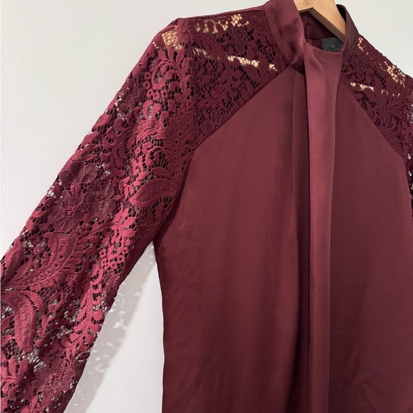 Woman’s Lace Sleeve Mock Neck Plum/Burgundy Blouse Small - Picture 3 of 4